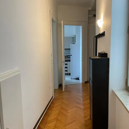 Casa Tua Wifi - Spaziosa Per 4-5 Persone Триест